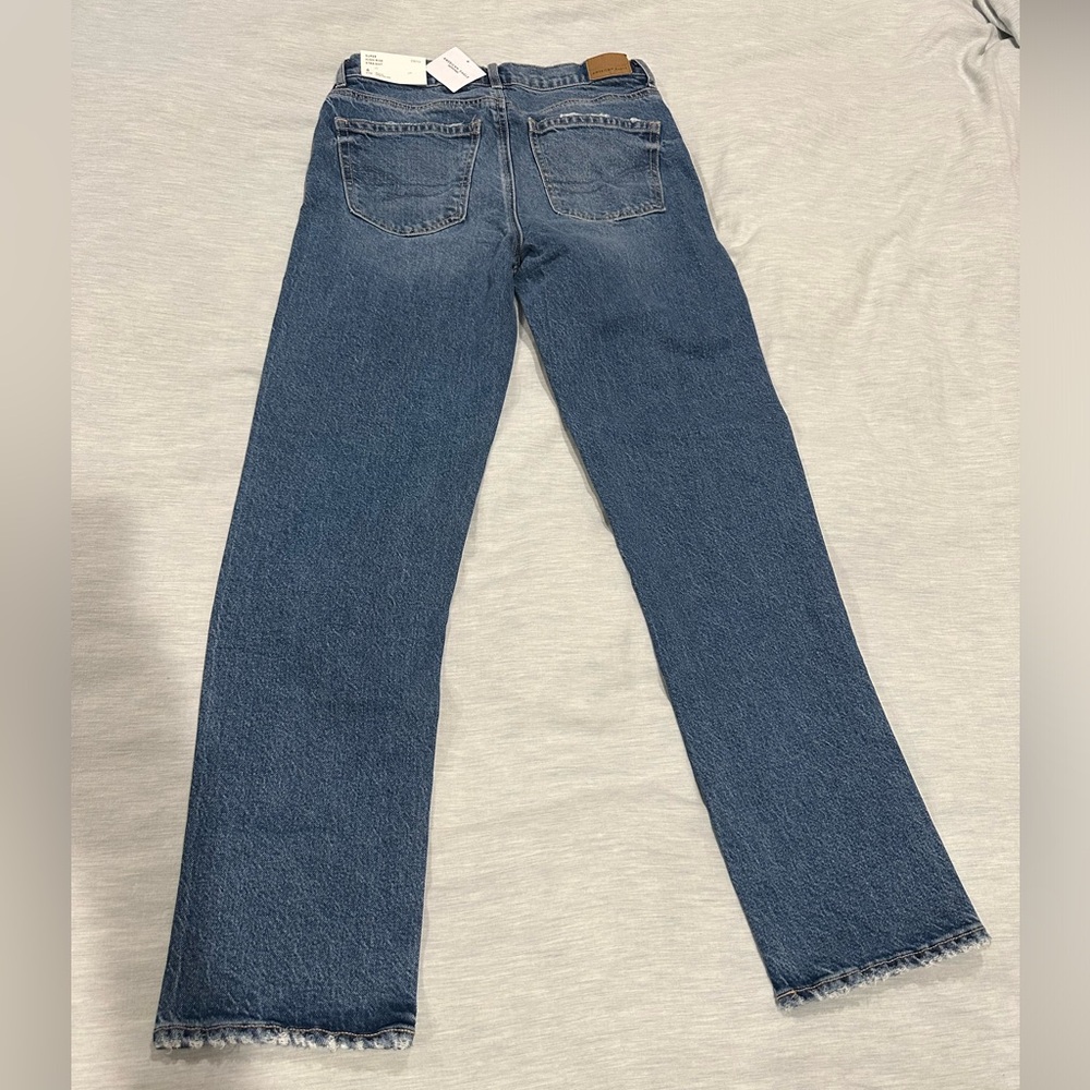 American Eagle Outfitters. Jeans. Size: 27 Regular. High Rise /Straight